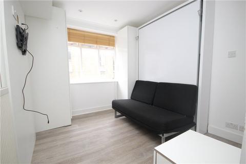 Studio to rent, Delorme Street, London, W6