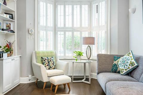 11 Stuart Road, London, SW19 8DJ