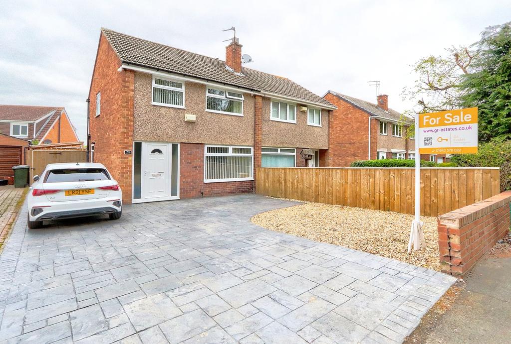 Ormesby Road, Normanby, TS6 3 bed semidetached house £180,000