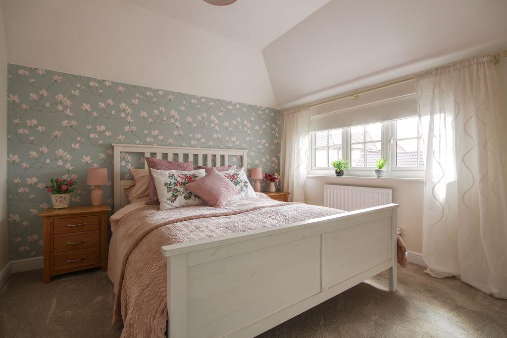 Bedroom 2 (Double)