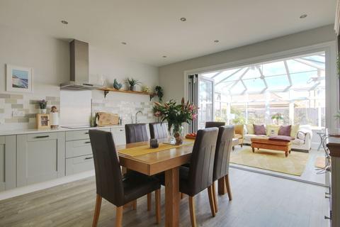 10 Barton Cleave, Roundswell, Barnstaple, EX31 3GT