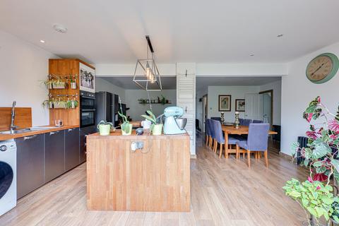 418 Ashingdon Road, Rochford, SS4 3EW