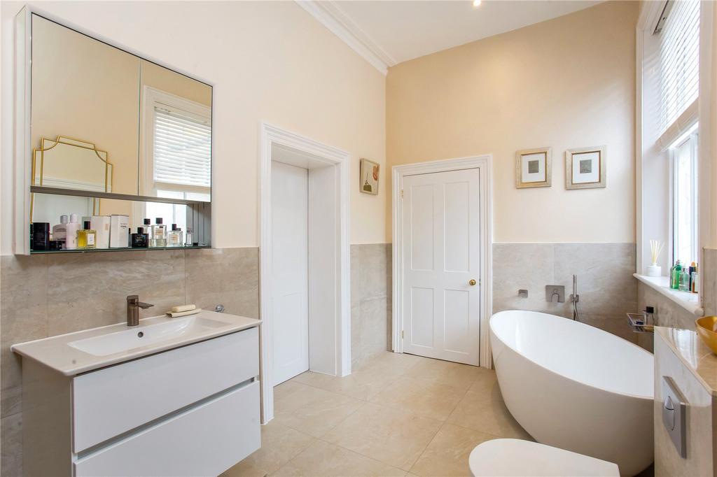 En Suite Bathroom