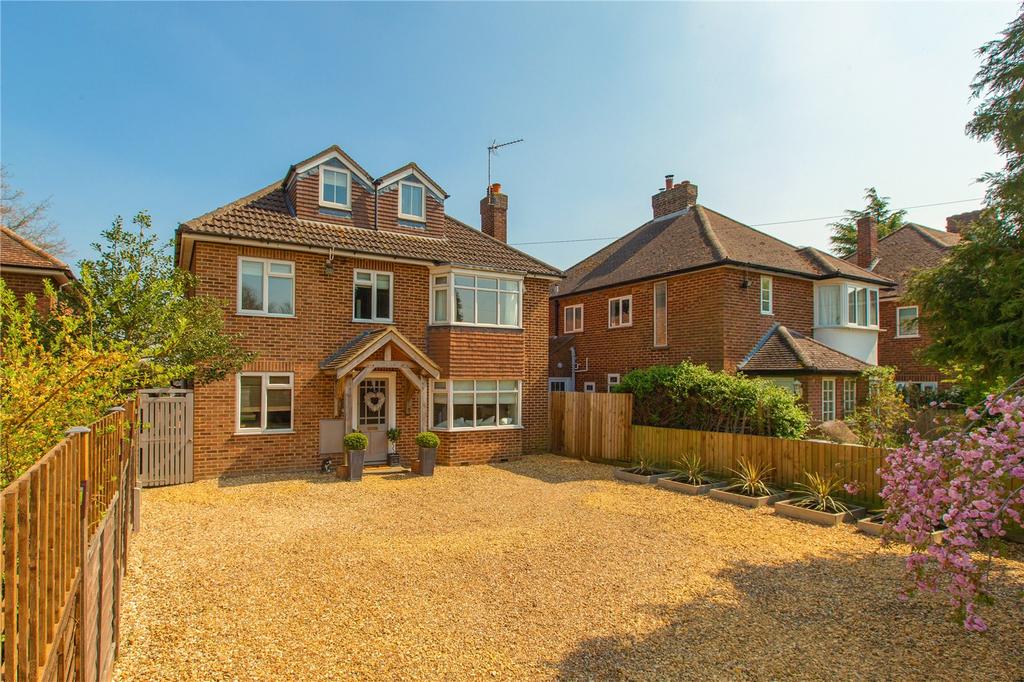 Cambridge Road, Barton, Cambridge, CB23 4 bed detached house £795,000