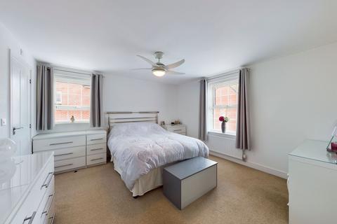 33 Willow Tree Way, Moulton, Northampton, NN3 7BW