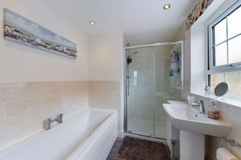 33 Willow Tree Way, Moulton, Northampton, NN3 7BW