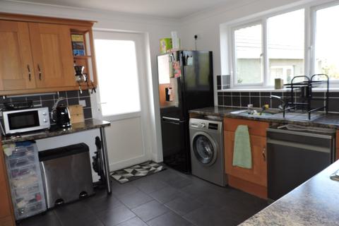 7 Clos Bryncam, Garnant, Ammanford, SA18 1NJ