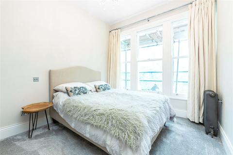 9, Richmond Mansions Denton Road, Twickenham, TW1 2HH