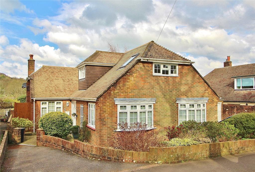 Cross Lane, Findon, Worthing, West... 4 bed detached house - £675,000