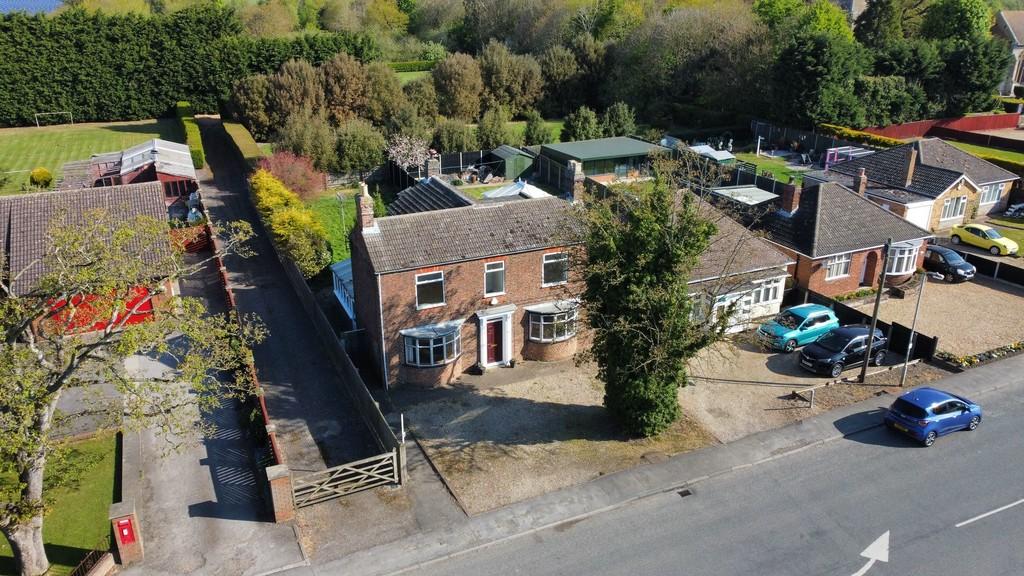 Chapelgate, Sutton St. James, Spalding 3 bed detached house £275,000
