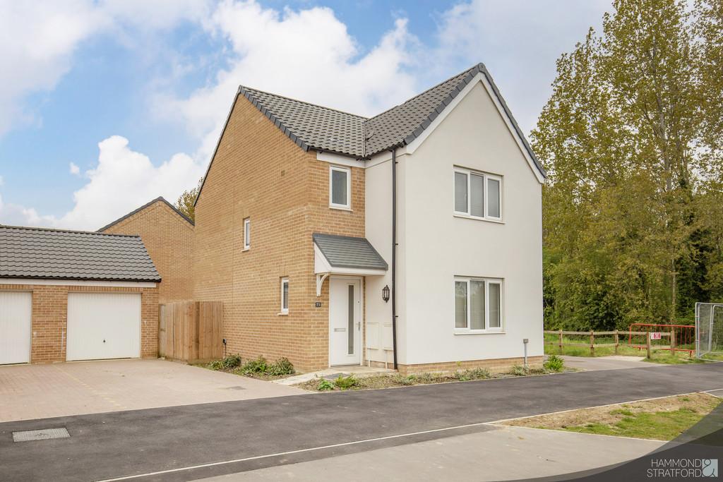 Reeve Way, Wymondham 3 bed detached house £325,000