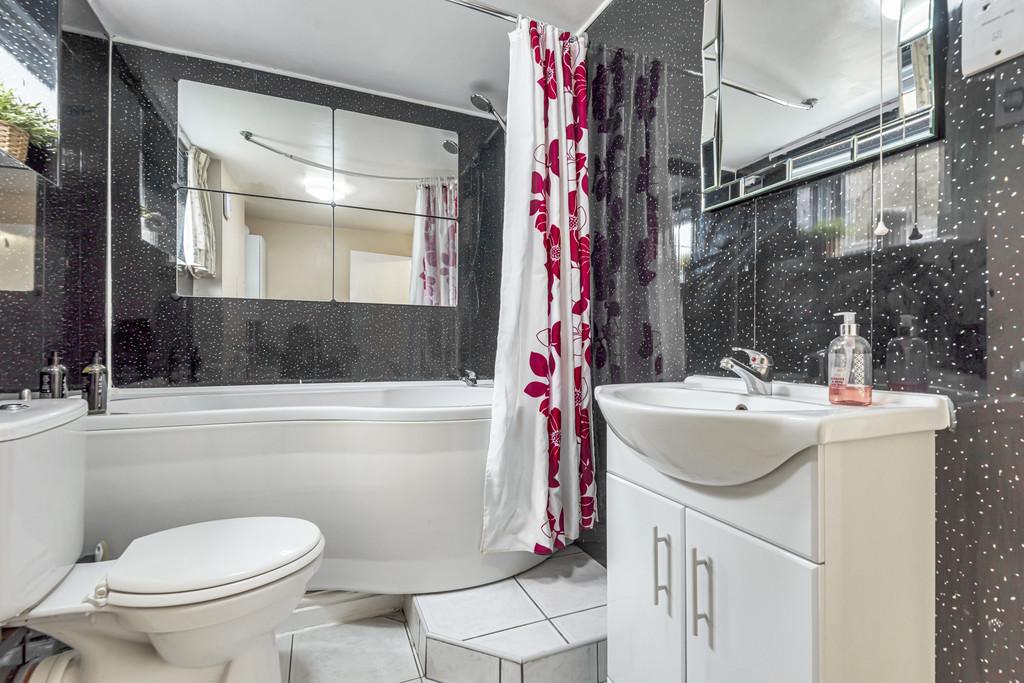 10a Bathroom