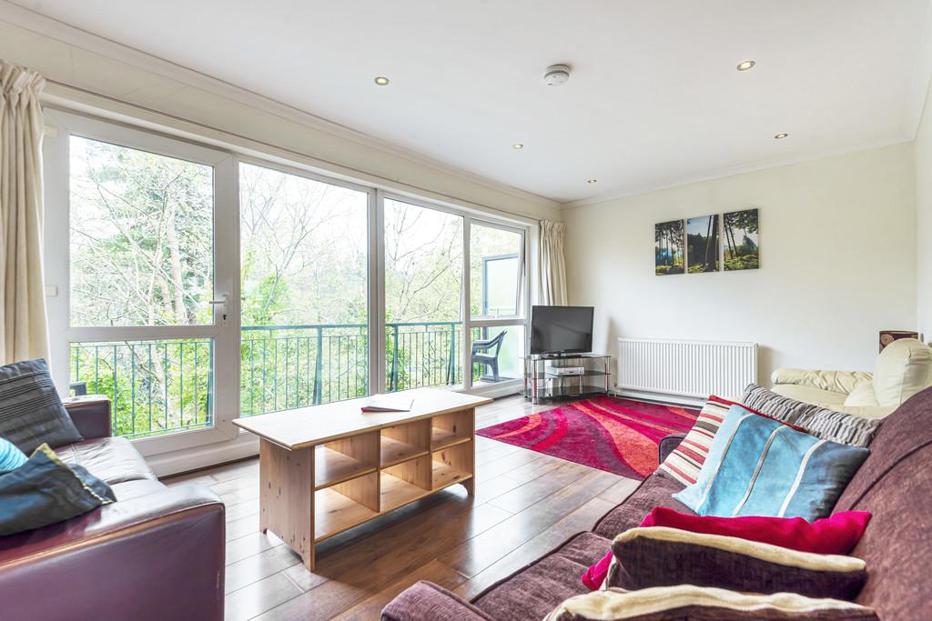 10 Open Plan Living Room and Dining Kitchen