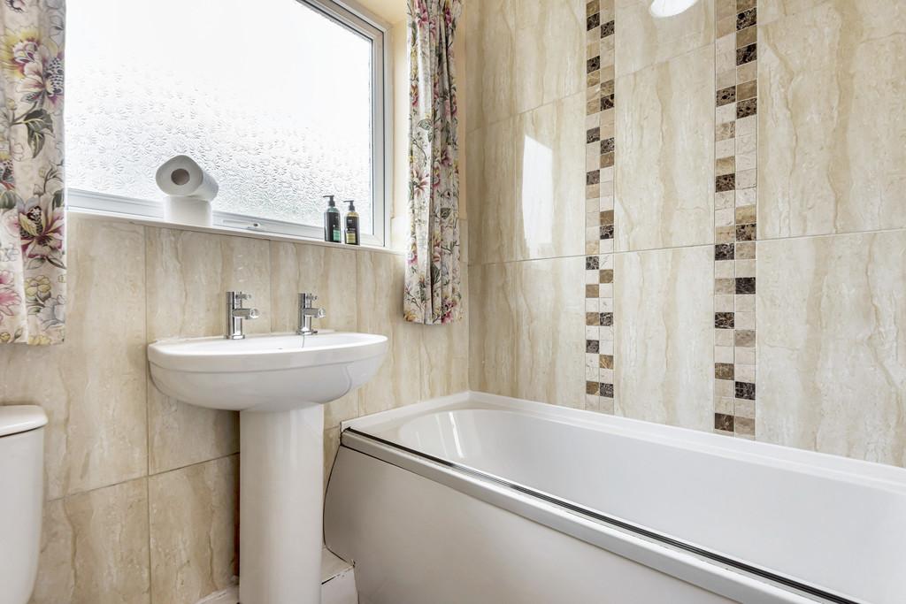 10 Bathroom