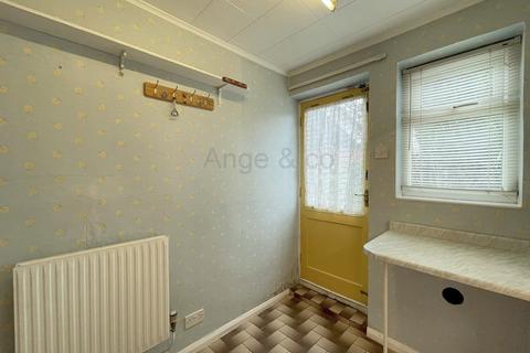 53 Beccles Road, Lowestoft, NR33 8QT