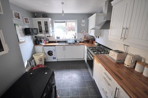 54 Haigh Crescent, Stainforth, Doncaster, DN7 5QU