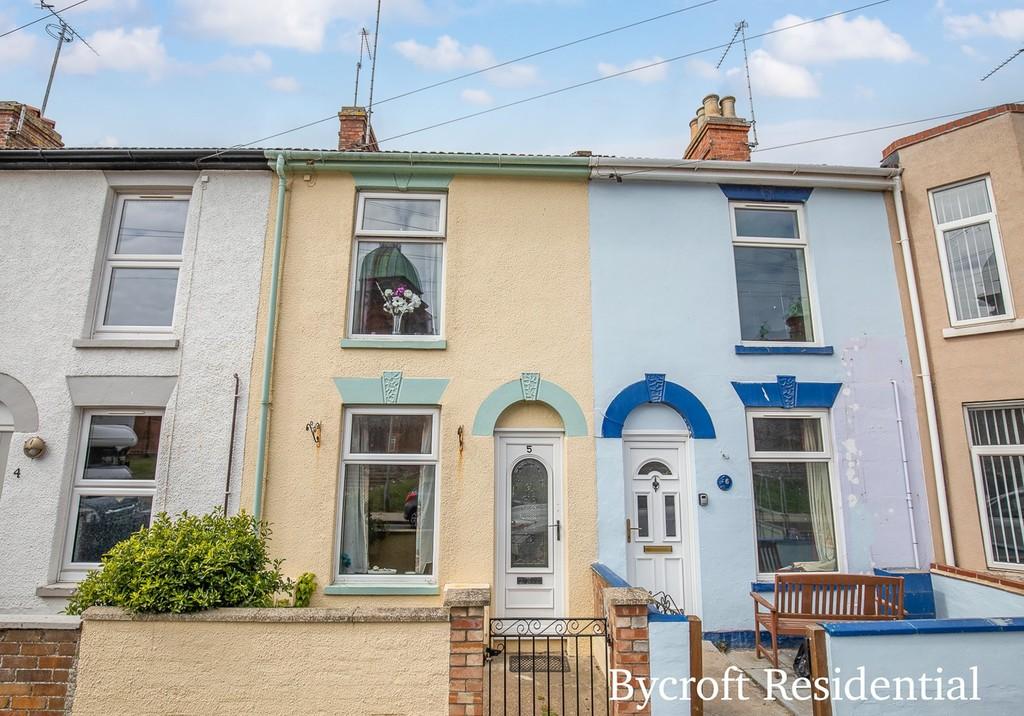 Pavilion Road, Gorleston 2 bed terraced house £160,000