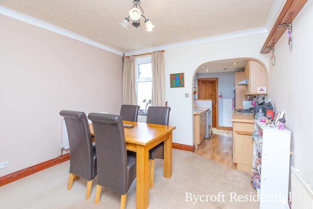 Pavilion Road, Gorleston 2 bed terraced house £160,000