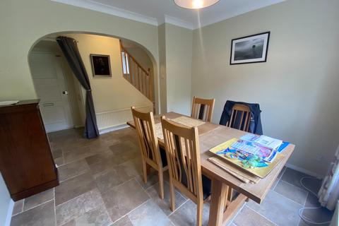 5 Forest Close, Ascot, SL5 8DW