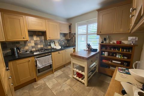 5 Forest Close, Ascot, SL5 8DW
