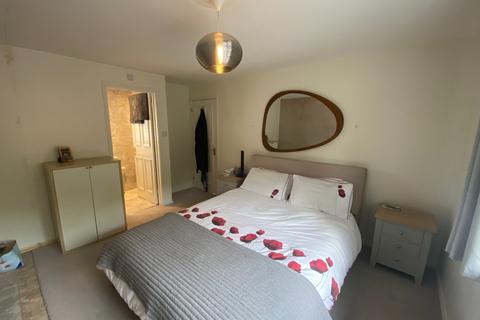 5 Forest Close, Ascot, SL5 8DW