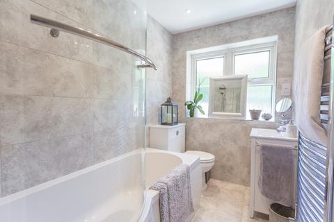 5 Forest Close, Ascot, SL5 8DW