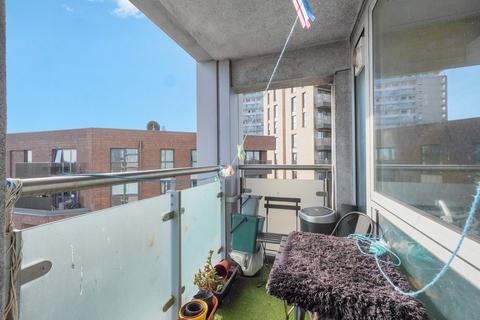 1 bedroom apartment for sale, Woodchester Square, London