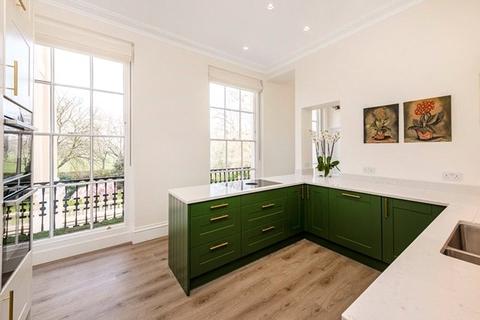 3 bedroom apartment for sale - Cumberland Terrace, Regent's Park, London, NW1