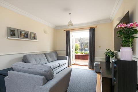 15 Fryers Close, Kings Worthy, Winchester, SO23 7LP