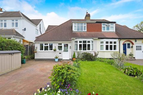 4 Ormond Drive, Hampton, TW12 2TN