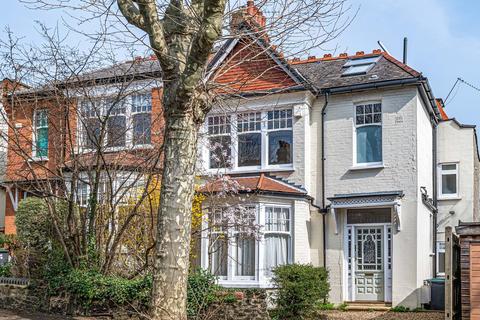 52 Collingwood Avenue, London, N10 3ED