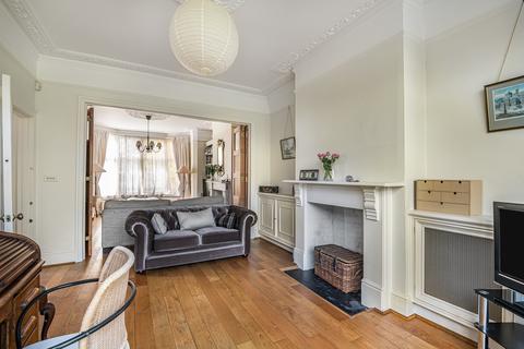 52 Collingwood Avenue, London, N10 3ED