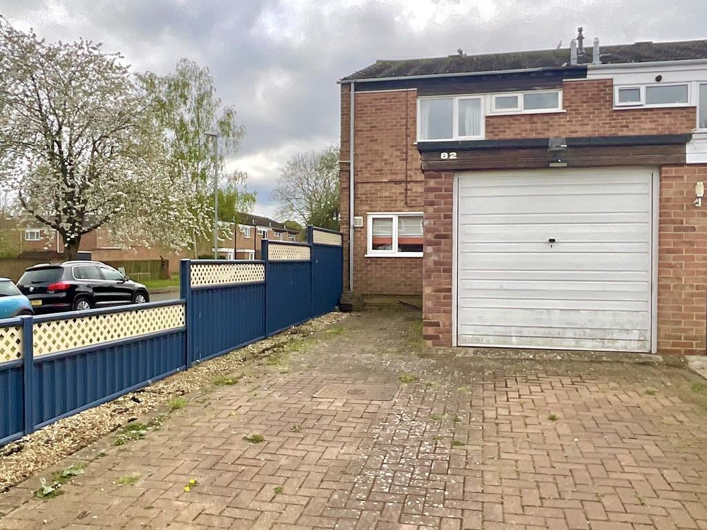 The Stour, Daventry, NN11 4PS 3 bed end of terrace house £190,000