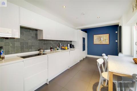 4 bedroom terraced house to rent, Standish Road, London