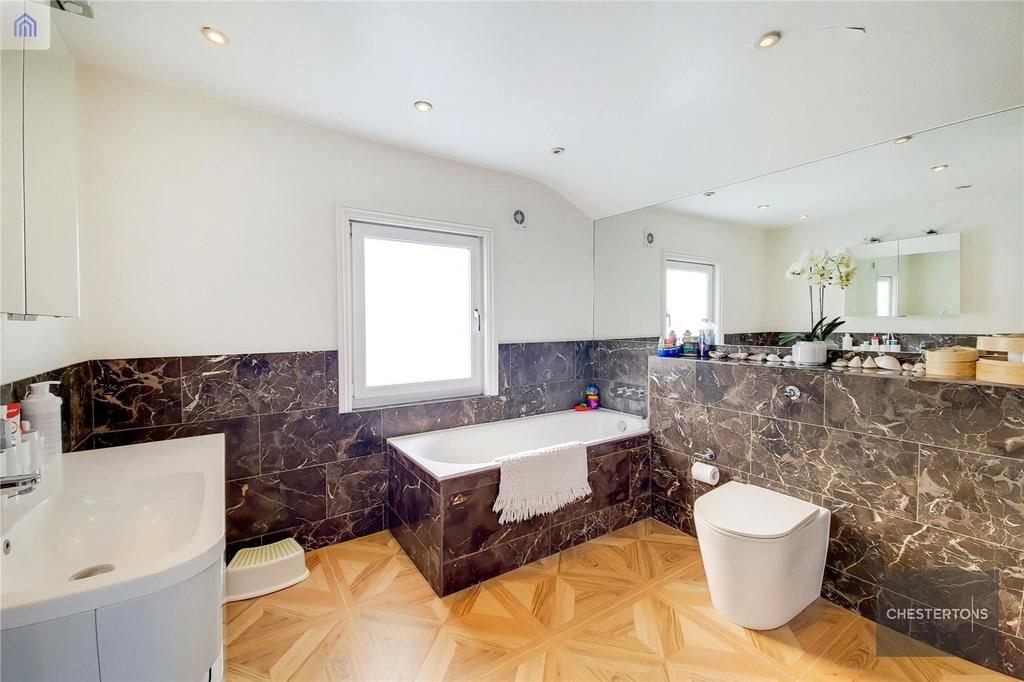 Main Bathroom