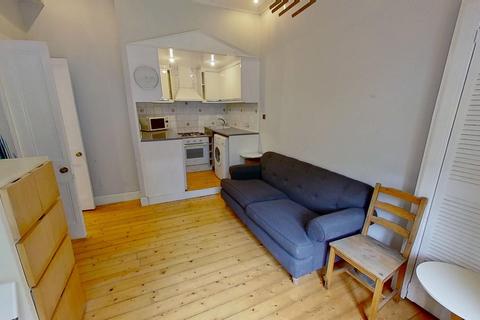 1 bedroom flat to rent, Canonmills, Edinburgh, EH3
