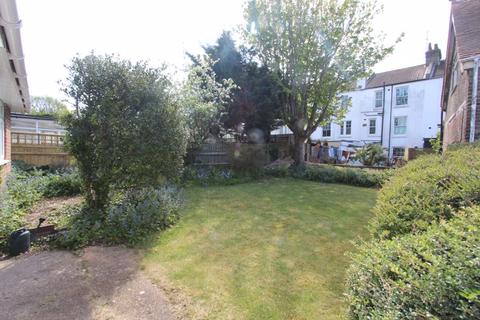 7 Beacon Close, Brighton, BN1 6JN