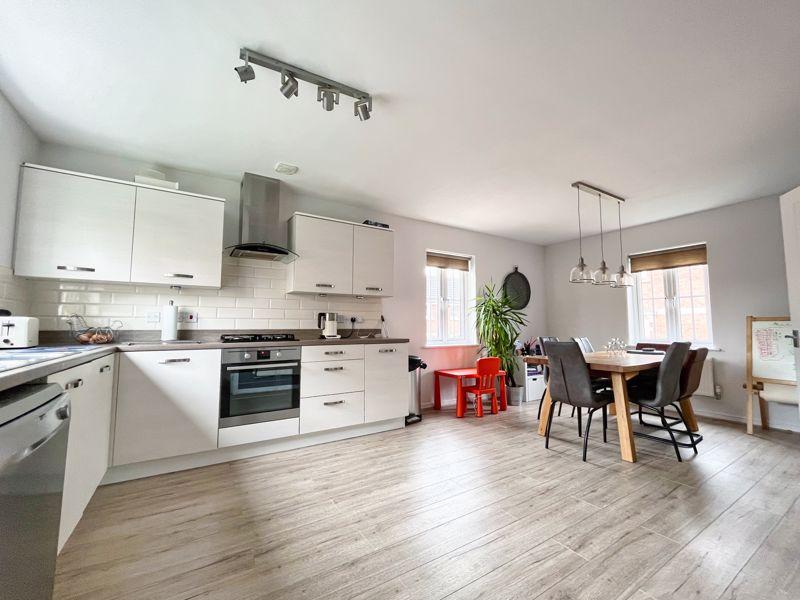 22, Maes Meillion, Parc Derwen, Bridgend, CF35 6FJ 4 bed detached house
