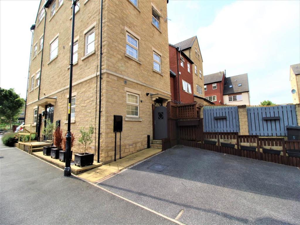 Spring Gardens, Barnsley 1 bed flat £550 pcm (£127 pw)