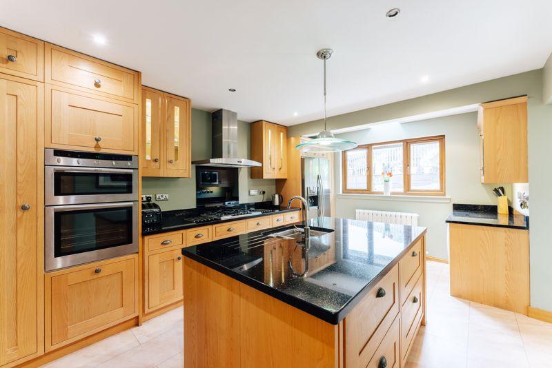 Orchard Grove, Polmont 4 bed detached house £300,000