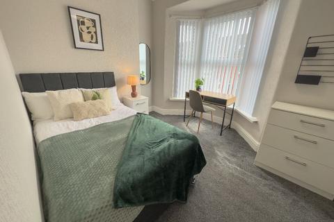 4 bedroom terraced house to rent, Connaught Road, Liverpool