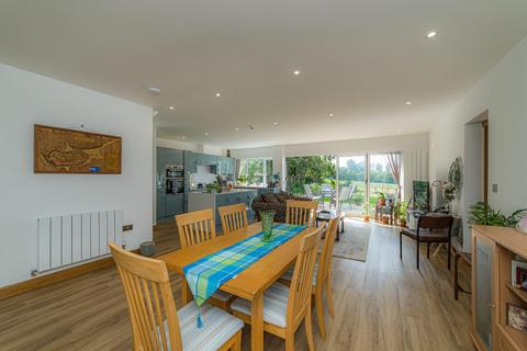 20 Highfield Close, Rough Common, Canterbury, CT2 9DX