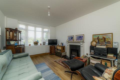 20 Highfield Close, Rough Common, Canterbury, CT2 9DX