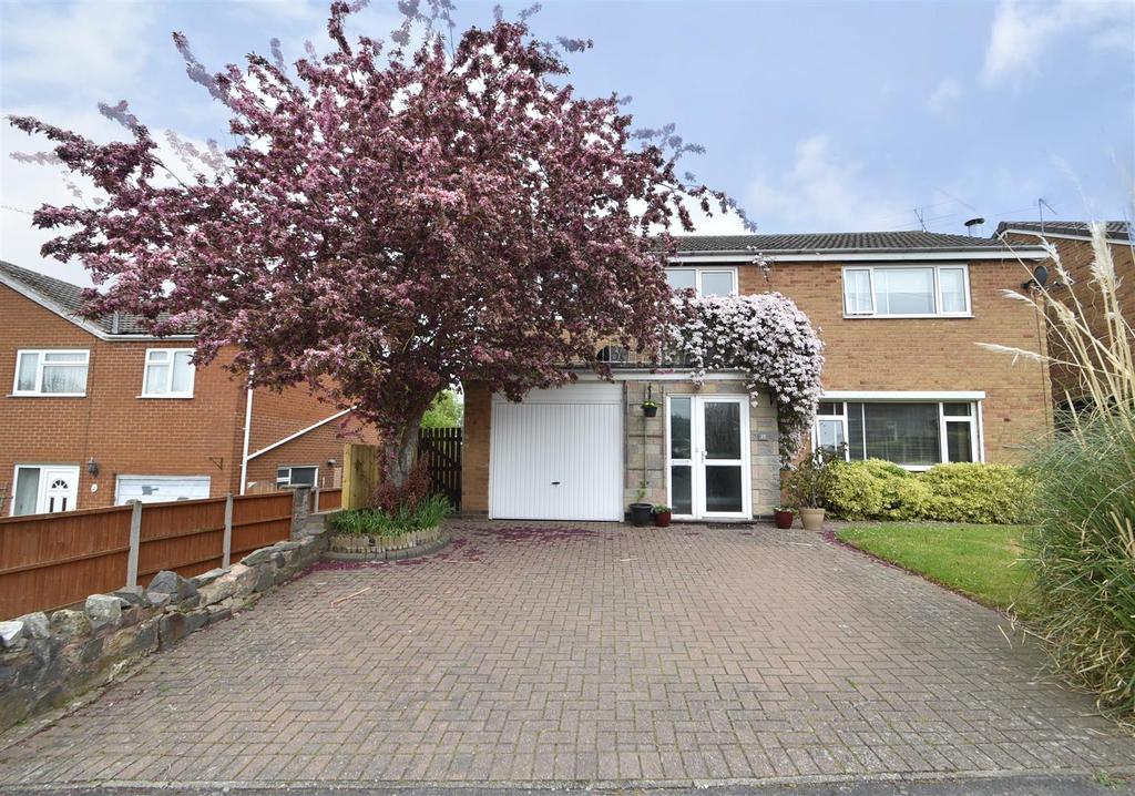 27 Poplar Crescent, Bayston Hill, Shrewsbury SY3 0QB 4 bed detached