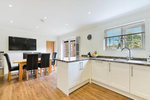 46 Osier Way, Banstead, SM7 1LL
