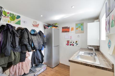 46 Osier Way, Banstead, SM7 1LL