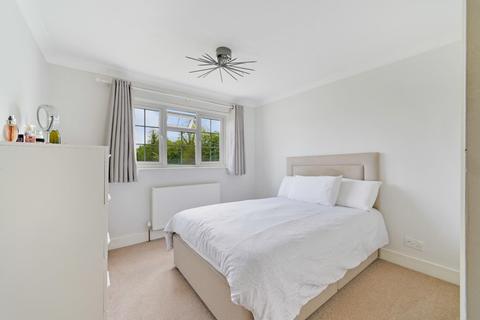 46 Osier Way, Banstead, SM7 1LL
