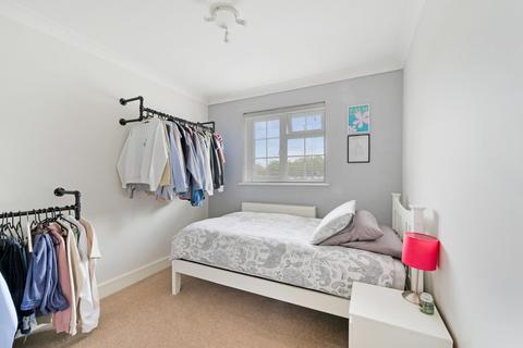 46 Osier Way, Banstead, SM7 1LL