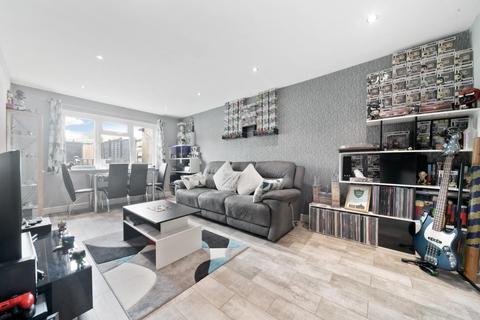 21 Coxdean, Epsom, KT18 5TH