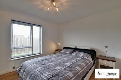 2 bedroom apartment for sale - Wetherall Close, Monkwearmouth, Sunderland